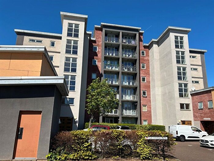 2 Bedroom Flat For Sale In North Side, Gateshead, NE8
