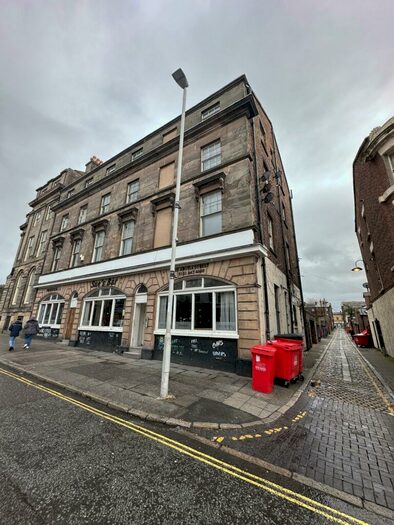 Flat To Rent In Argyle Street, Hamilton Sq, CH41