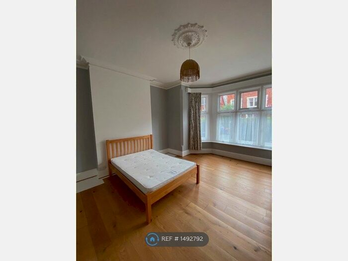 2 Bedroom Flat To Rent In Denmark Road, Reading, RG1
