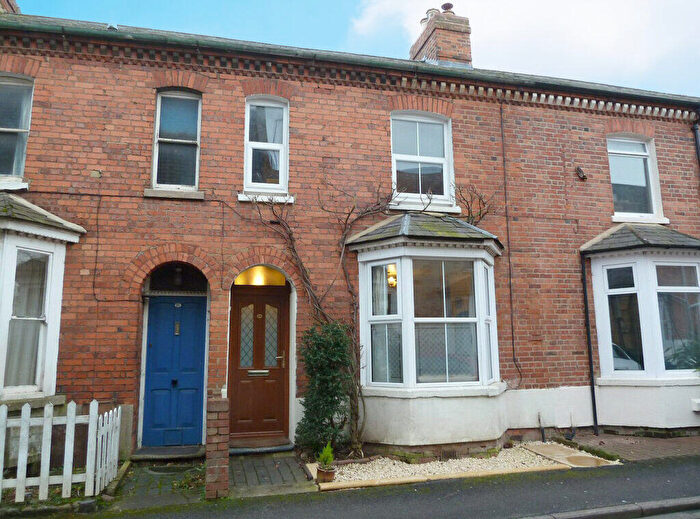2 Bedroom Terraced House To Rent In Newland Place, Banbury, Oxon, OX16