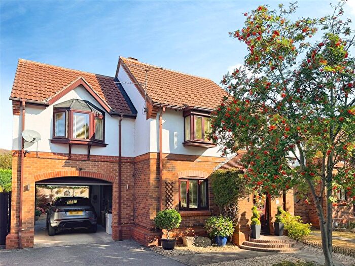 4 Bedroom Detached House For Sale In Lytham Close, Doncaster, South Yorkshire, DN4