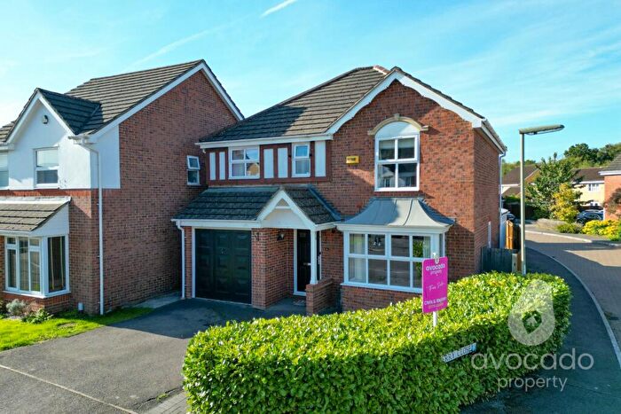 4 Bedroom Detached House For Sale In Hawker Road, Ash Vale, Surrey, GU12