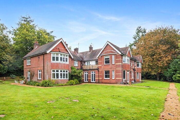 1 Bedroom Flat For Sale In Warrs Hill Road, North Chailey, BN8