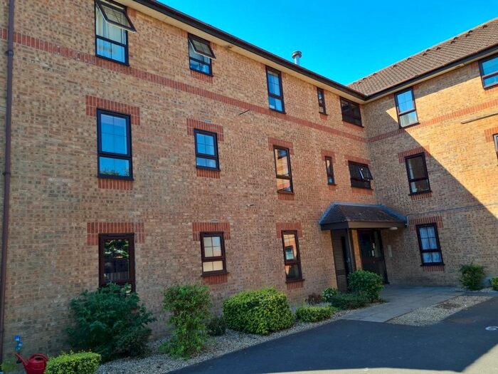 1 Bedroom Flat To Rent In Albany Walk, Woodston, PE2
