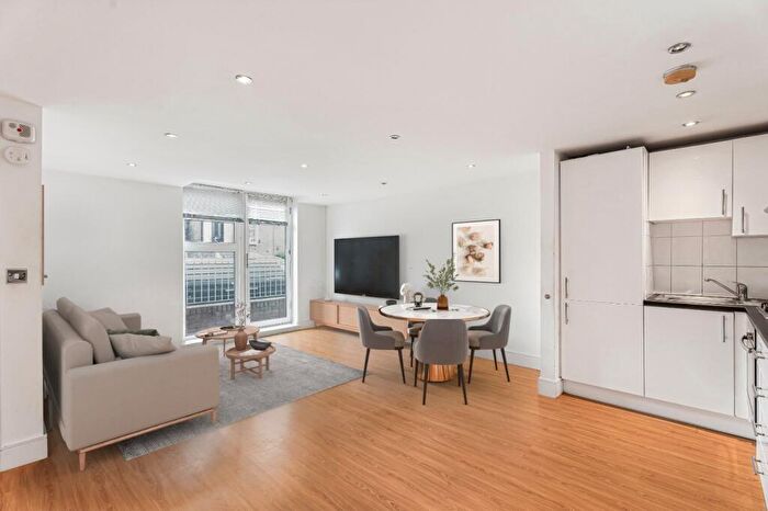 1 Bedroom Apartment For Sale In Sandringham Road, London, E8