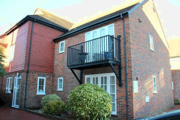 1 Bedroom Retirement Property To Rent In Crown Mews, Hungerford, ., RG17