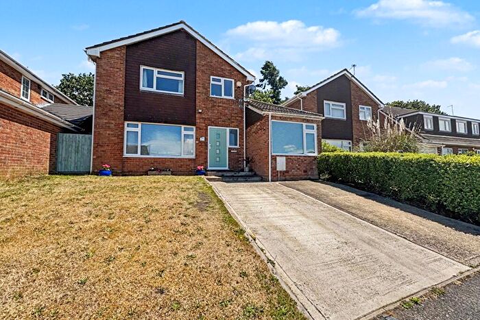 5 Bedroom Detached House For Sale In Ferndown, BH22