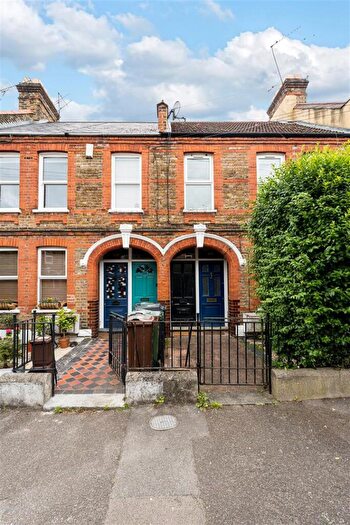 1 Bedroom Apartment To Rent In Mersey Road, Walthamstow, E17