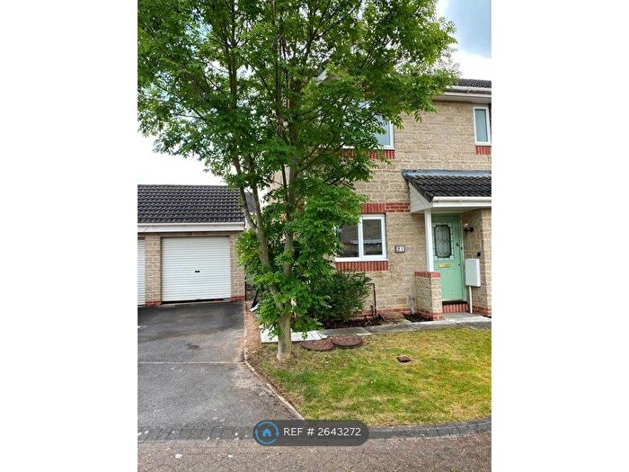 3 Bedroom Semi-Detached House To Rent In Forbes Close, Gloucester, GL4