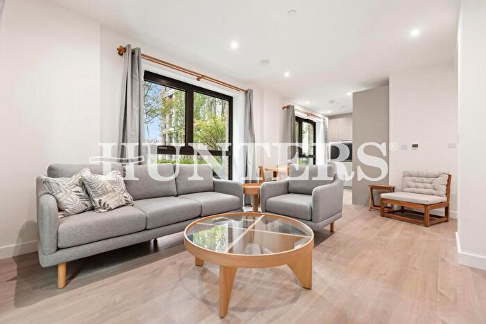 1 Bedroom Apartment To Rent In Dragonfly Walk, London, N4