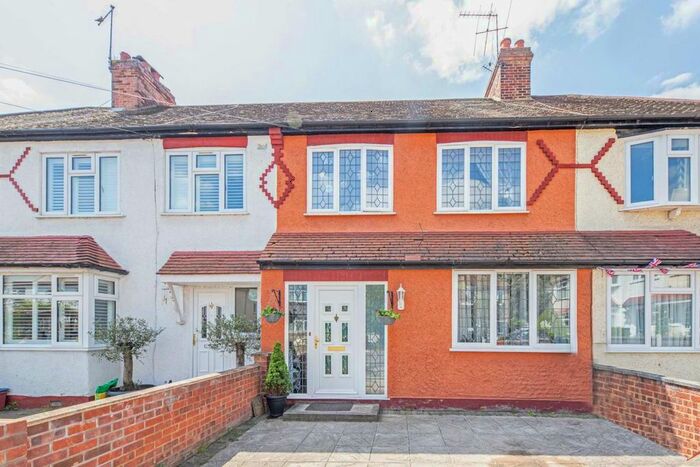 3 Bedroom Terraced House To Rent In Smallberry Avenue, Isleworth, TW7