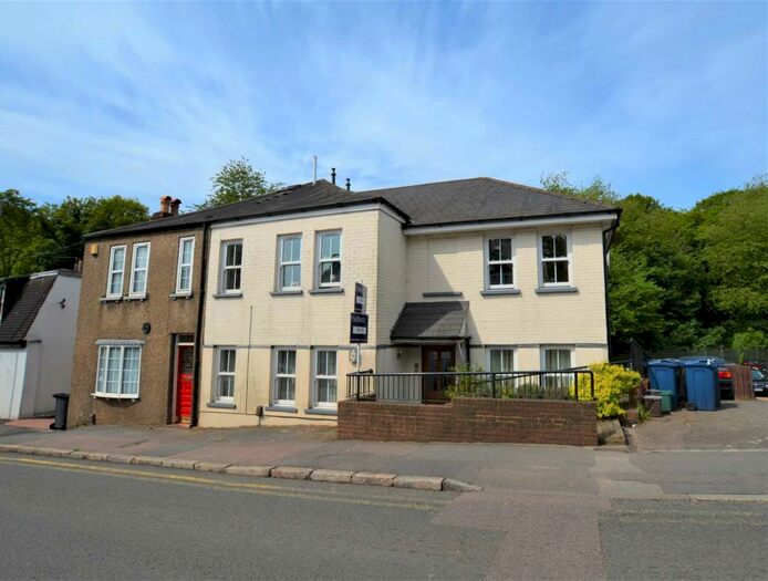 1 Bedroom Apartment To Rent In Station Road, Amersham, HP7
