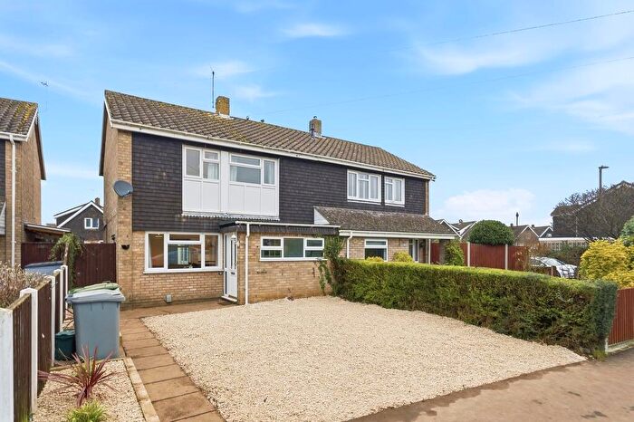 3 Bedroom Semi Detached House For Sale In Lodge Lane, Norwich, NR6