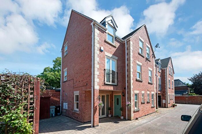 3 Bedroom Town House For Sale In Furley Court, Oakham, LE15