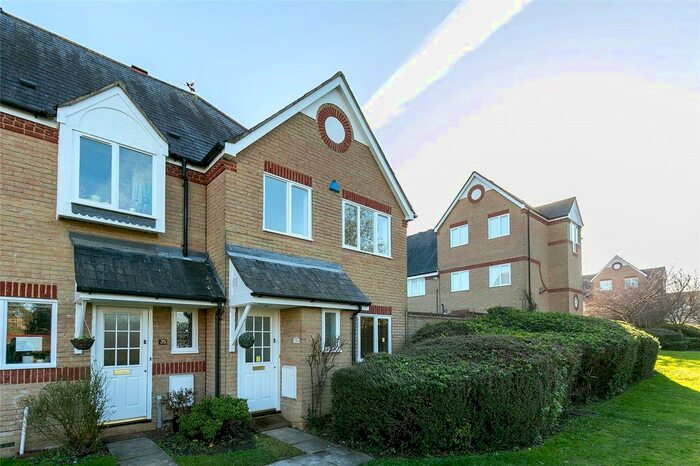 3 Bedroom End Of Terrace House To Rent In Norbury Avenue, Watford, Hertfordshire, WD24