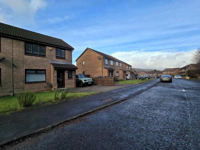 3 Bedroom Semi-Detached Villa To Rent In Let Sheena Drive, Bonhill, Alexandria, G83