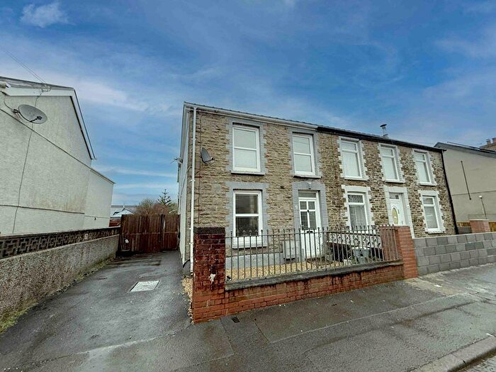 3 Bedroom Semi Detached House For Sale In Bolgoed Road, Pontarddulais, SA4