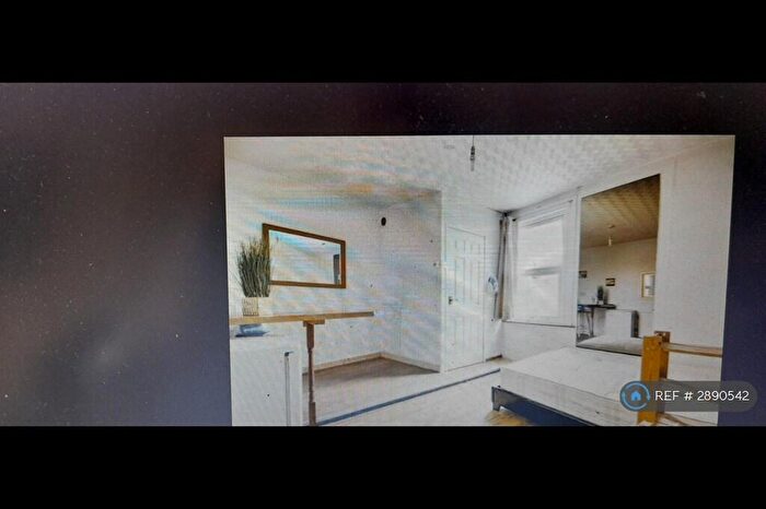 Studio To Rent In London, London, N22