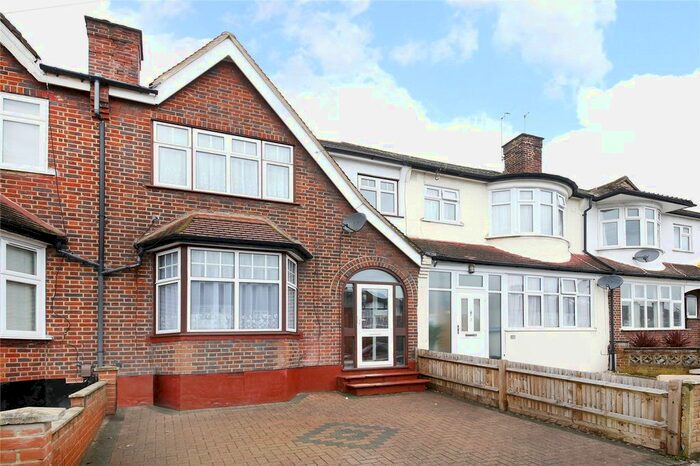 3 Bedroom Terraced House To Rent In Woodend, London, SE19