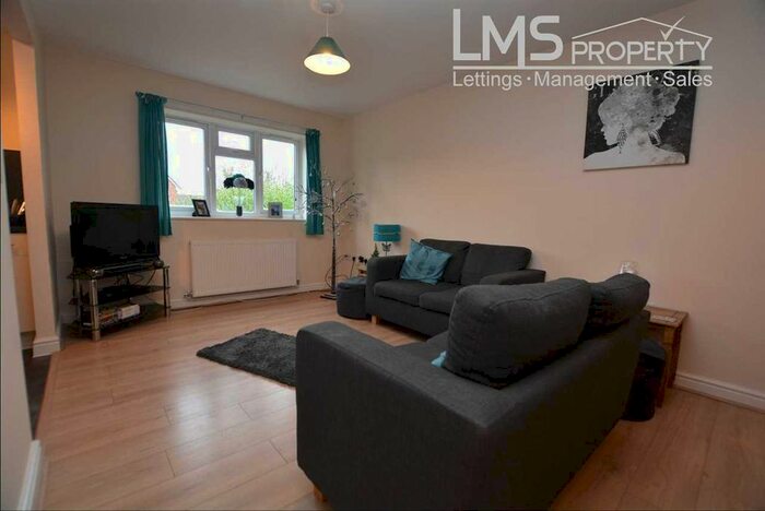 2 Bedroom Flat To Rent In Bakers Lane, Winsford, CW7