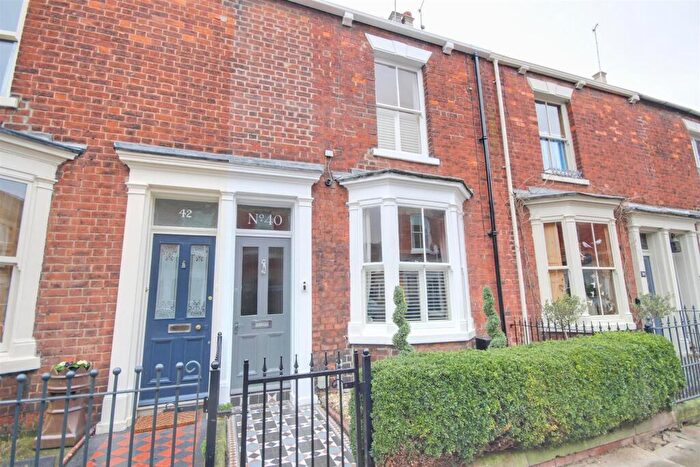 3 Bedroom Terraced House For Sale In Wood Lane, Beverley, HU17