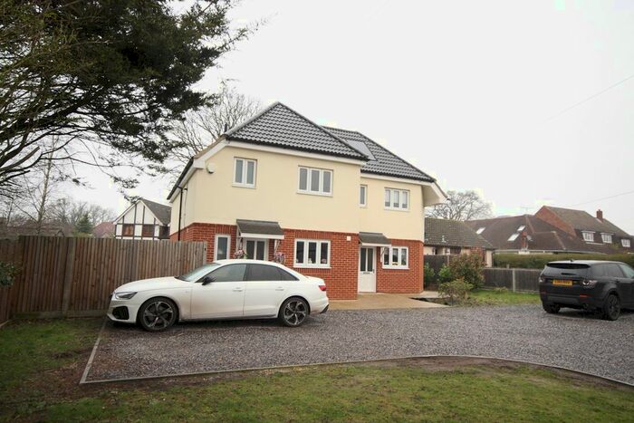 3 Bedroom Semi-Detached House To Rent In Kings Road, West End, Woking, GU24