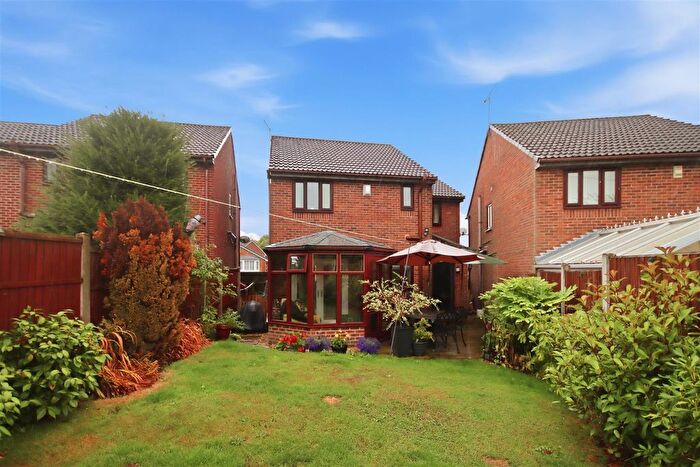 4 Bedroom Detached House For Sale In The Fairways, Danesmoor, Chesterfield, S45