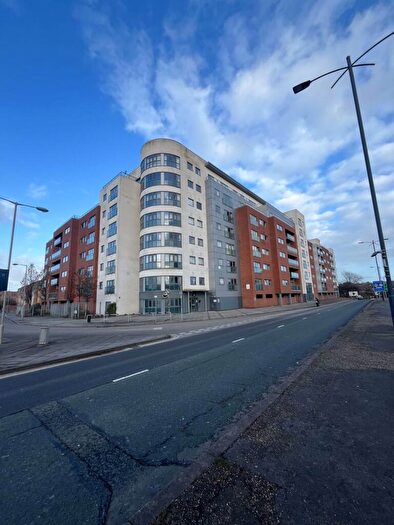 2 Bedroom Apartment To Rent In Stylish Furnished Two Bedroom Apartment – The Reach, Leeds Street, Liverpool, L3