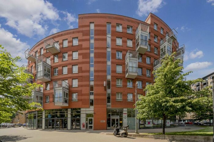 2 Bedroom Flat To Rent In Carronade Court, Eden Grove, London, N7