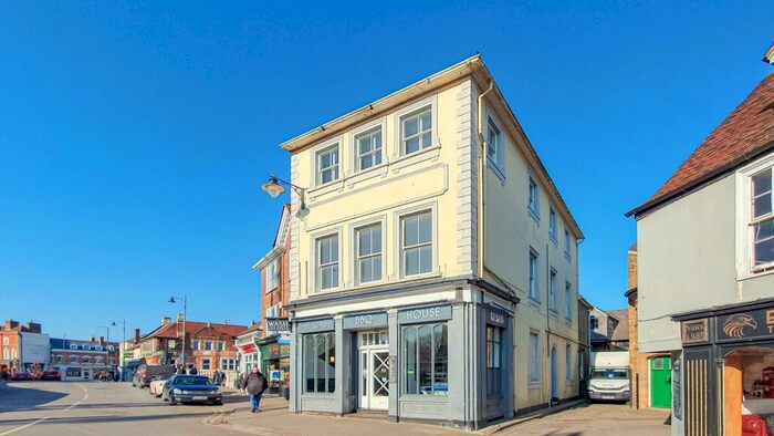 2 Bedroom Apartment To Rent In The Wash, Hertford, SG14