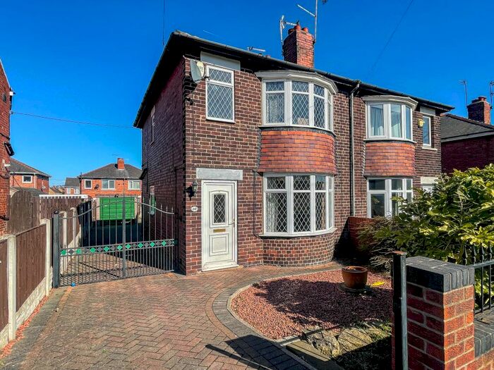 3 Bedroom Semi-Detached House To Rent In Westerdale Road, Scawsby, Doncaster, DN5