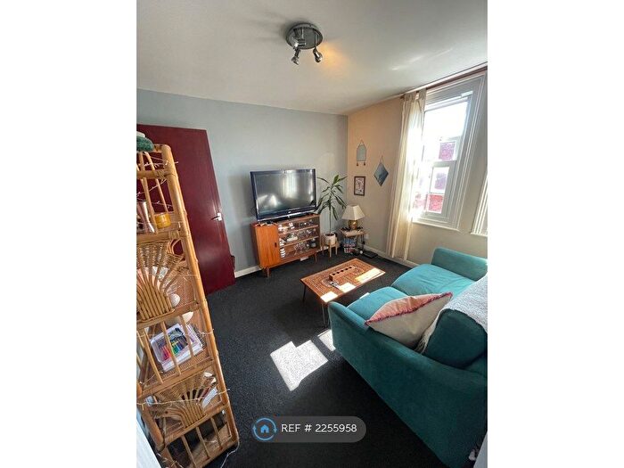 1 Bedroom Flat To Rent In Burton Road, Lincoln, LN1