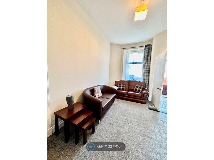 2 Bedroom Flat To Rent In Kirkwood Place, Girvan, KA26