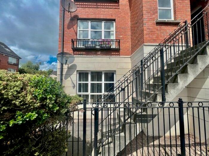 2 Bedroom Flat To Rent In Langtry Court, Belfast, BT5
