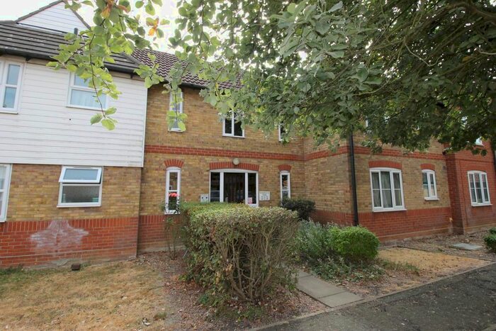 1 Bedroom Flat To Rent In Windmill Court, Turner Road, Mile End, Colchester, Essex, CO4