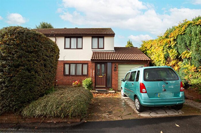 3 Bedroom Semi Detached House For Sale In West Parade, Bristol, BS9