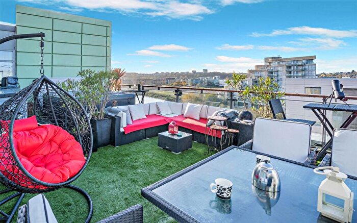 2 Bedroom Penthouse For Sale In Ferry Court, Cardiff, CF11