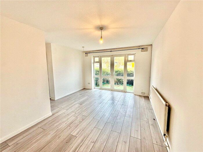 1 Bedroom Flat For Sale In Parry Road, London, SE25