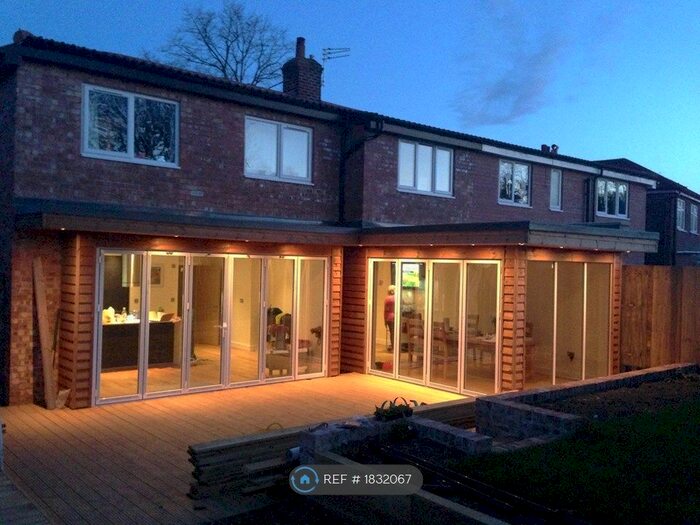 4 Bedroom Semi-Detached House To Rent In Newbury Drive, Urmston, Manchester, M41