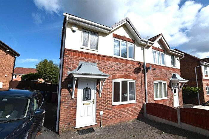 3 Bedroom Semi-Detached House To Rent In Croftwood Terrace, Blackburn, BB2