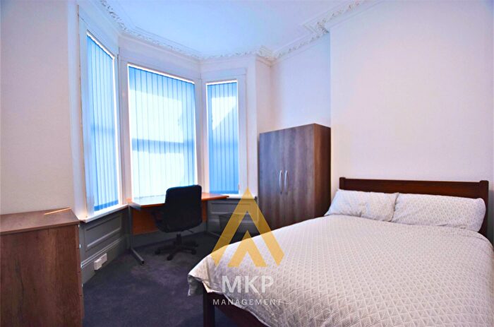 1 Bedroom End Of Terrace House To Rent In Mutley, Plymouth, PL4