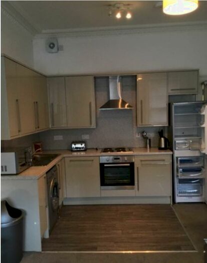 3 Bedroom Flat To Rent In Lord Russell Place, Newington, Edinburgh, EH9