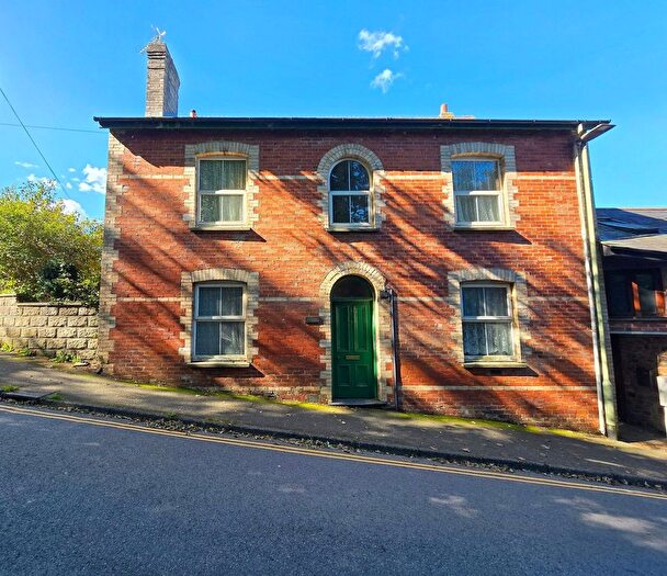 6 Bedroom Semi-Detached House For Sale In Victoria Hill, Holsworthy, EX22
