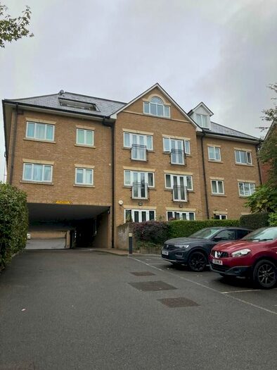 2 Bedroom Flat To Rent In Flat, Spinnaker Court, Bean Road, Greenhithe, DA9