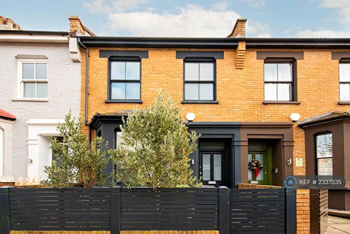 5 Bedroom Terraced House To Rent In Letchford Gardens, London, NW10