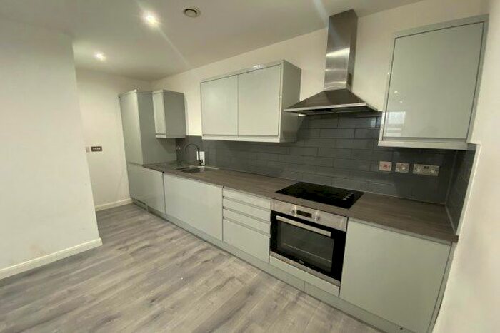 2 Bedroom Flat To Rent In Burleys Way, Leicester, LE1