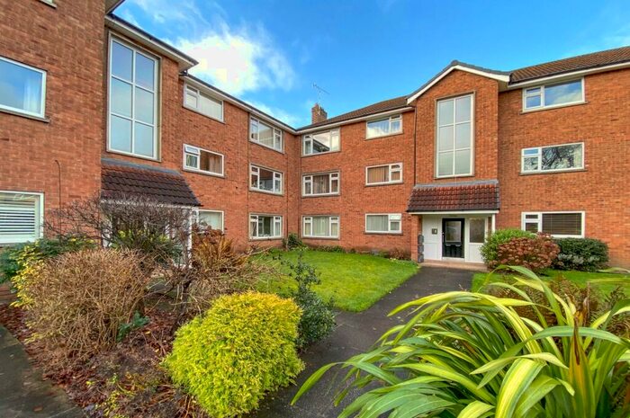 1 Bedroom Apartment To Rent In Moss Lane, Sale, Cheshire, M33