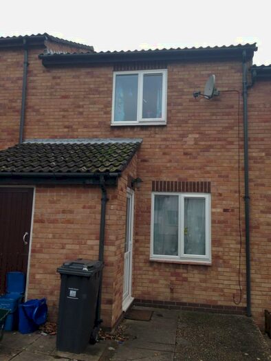 2 Bedroom Terraced House To Rent In Chestnut Way, Honiton, EX14