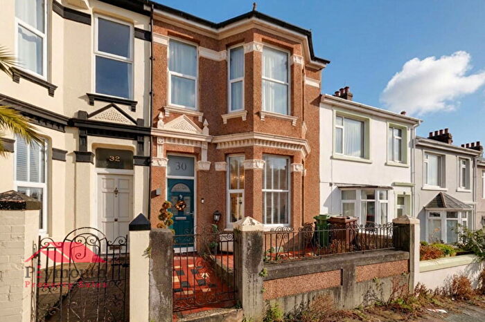 3 Bedroom Terraced House For Sale In Faringdon Road, Plymouth, PL4