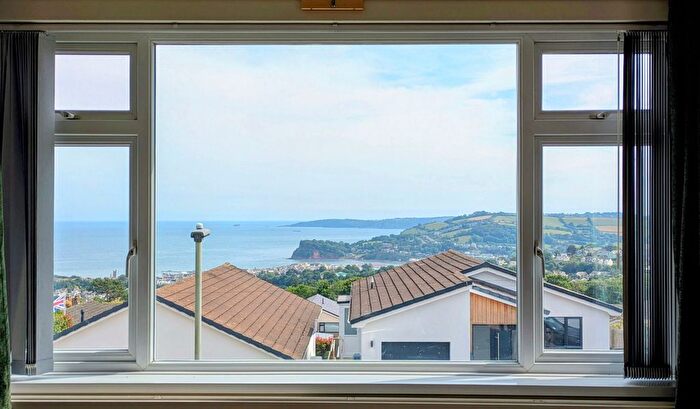 4 Bedroom Detached Bungalow For Sale In Maudlin Drive, Teignmouth, TQ14